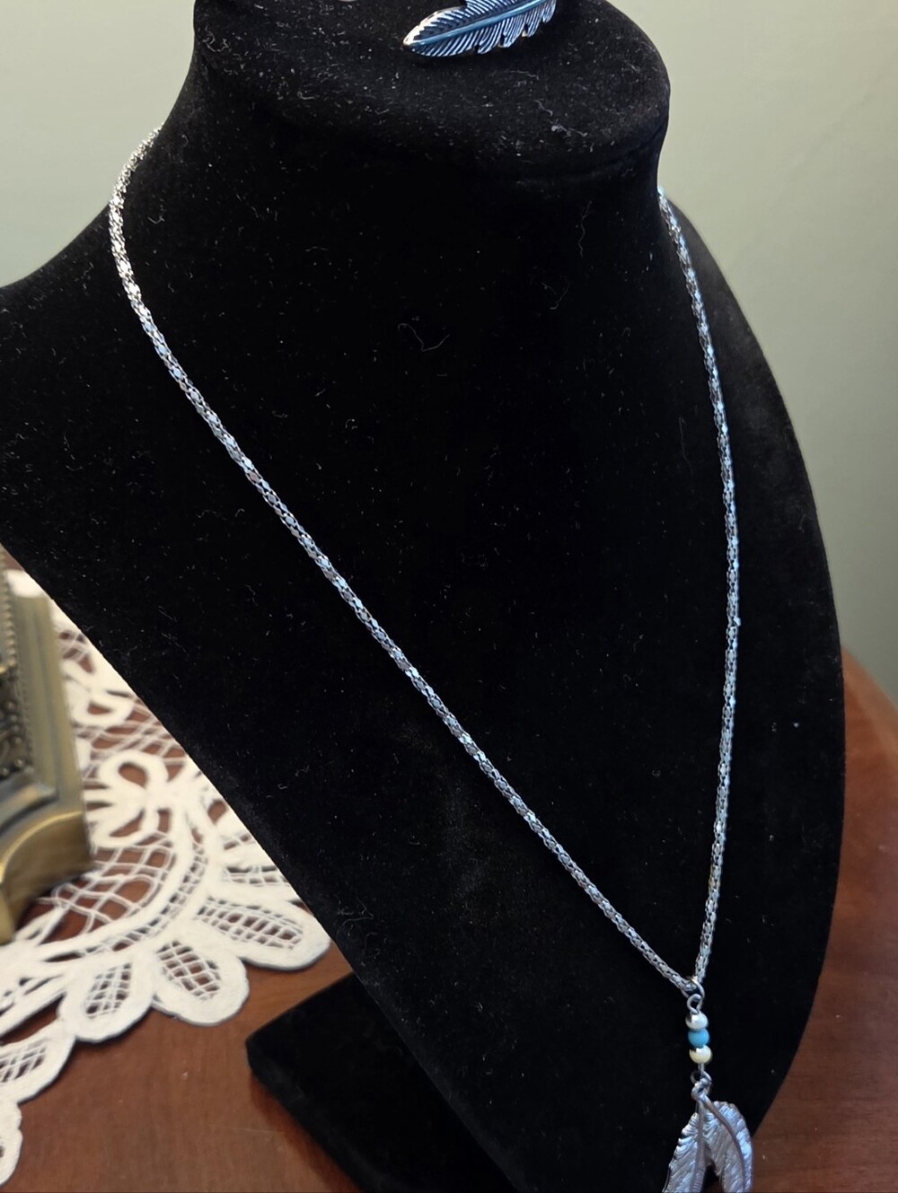Vintage Southwestern Silvertone Feather Necklace & Matching Cuff Bracelet Set - Picture 3 of 5